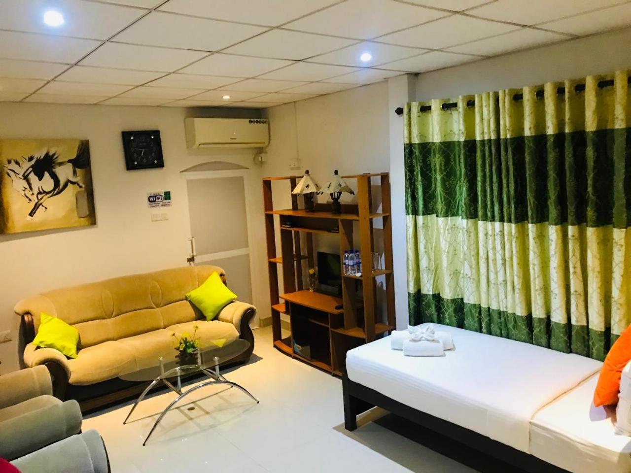Diva Villa Airport Transit Hotel 카투나야크 외부 사진