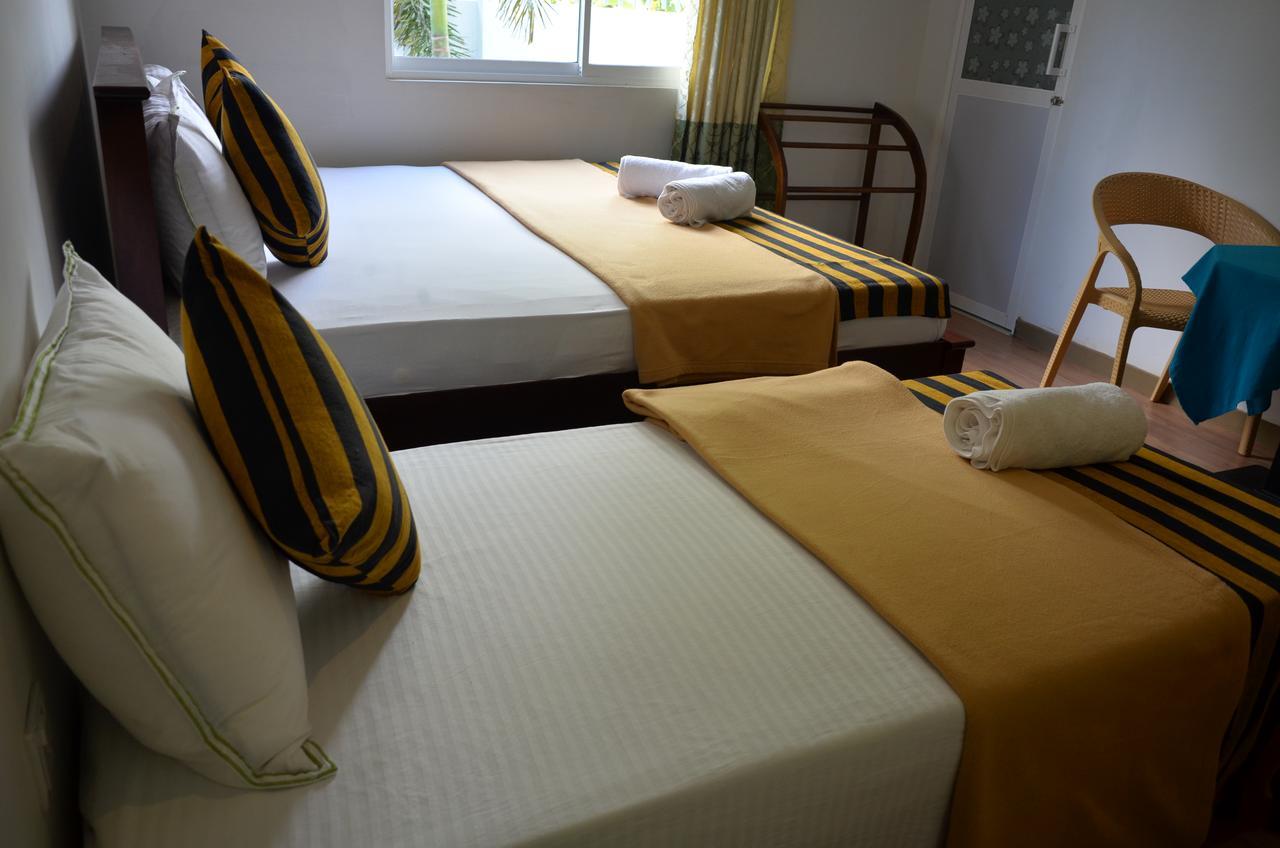 Diva Villa Airport Transit Hotel 카투나야크 외부 사진