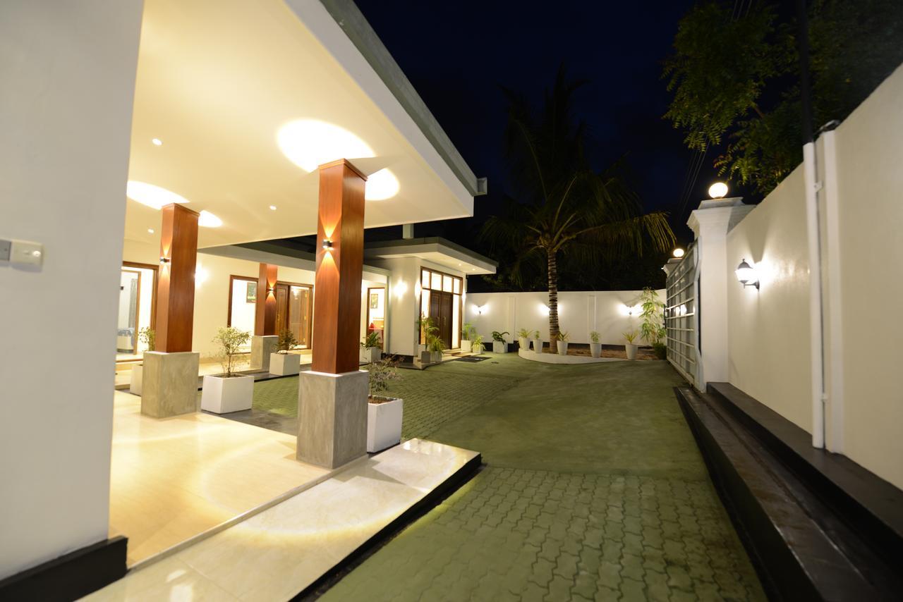 Diva Villa Airport Transit Hotel 카투나야크 외부 사진