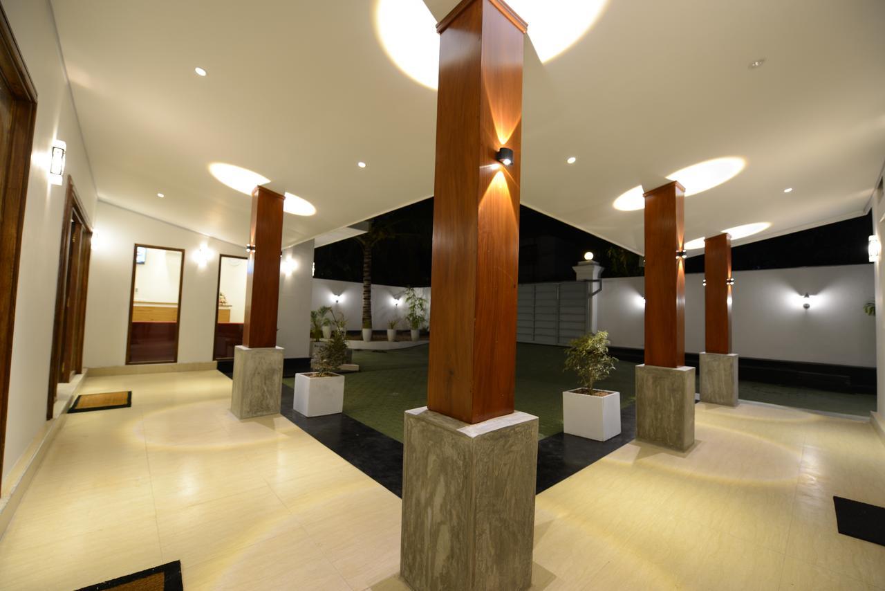 Diva Villa Airport Transit Hotel 카투나야크 외부 사진